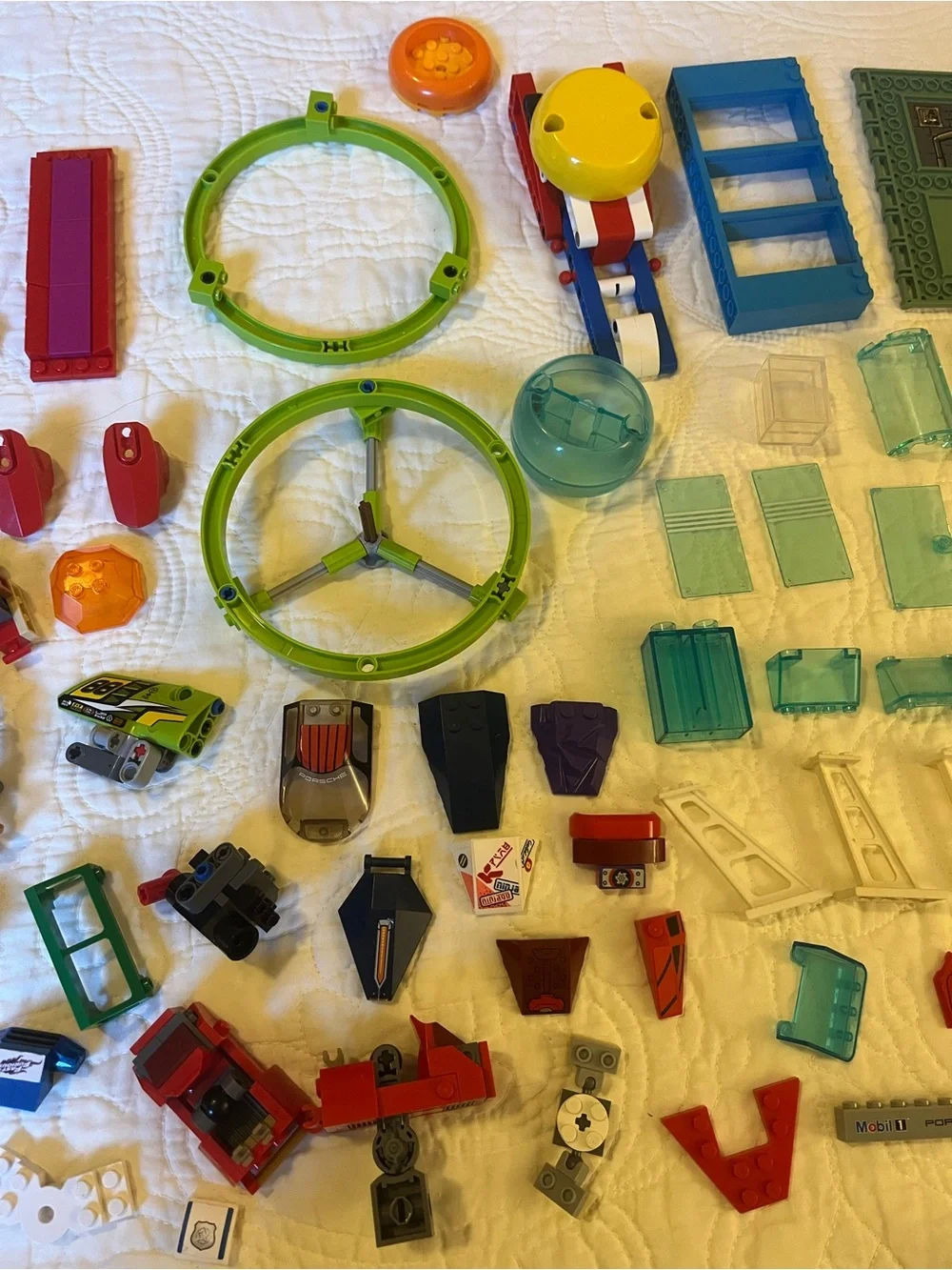 Lego lot contains